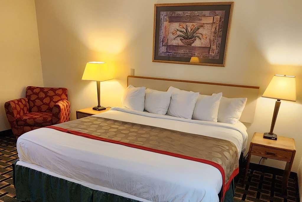 Hotel Baymont By Wyndham Decatur Habitación foto